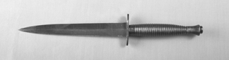 Reproduction Fairbairn-Sykes, 11½ inches overall length. HRC612